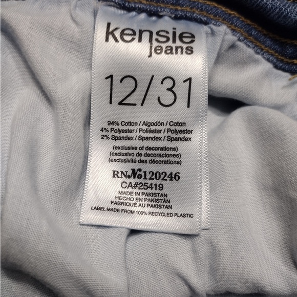 Kensie Classic Blue Women's Jeans size 12x 31 pre owned good condition - Picture 7 of 8